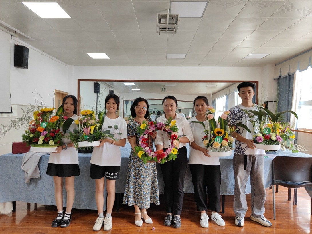 雏鹰展翅 幼驹出征—铜仁市数据职业学校师生亮相市赛赛场