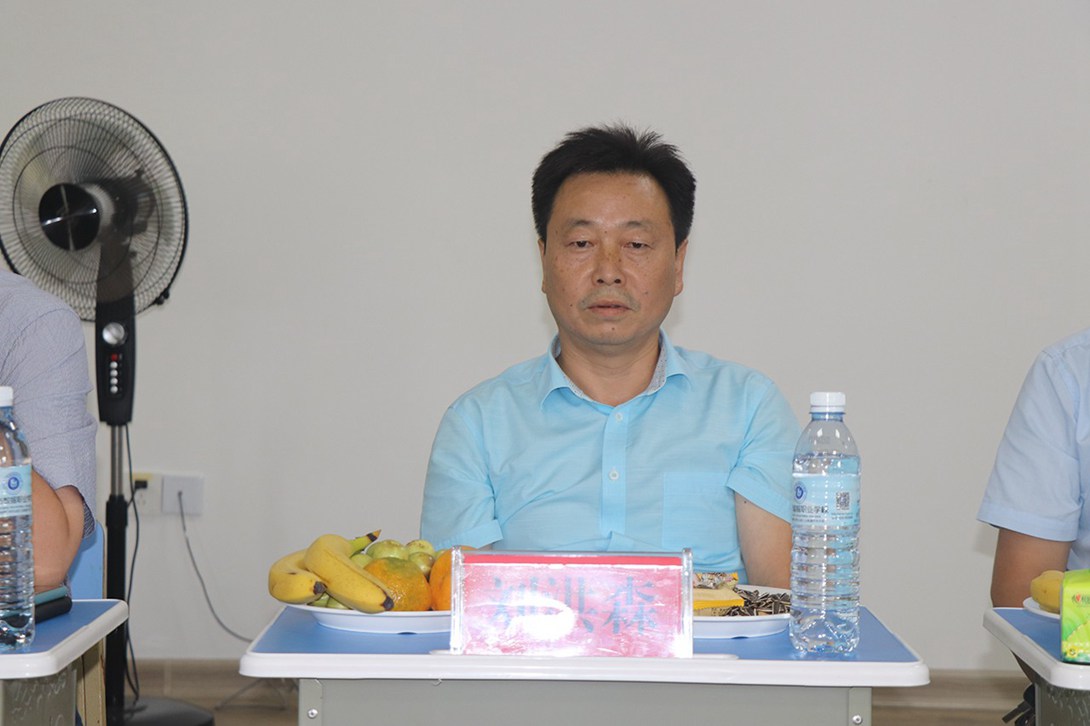 欢聚一堂 喜迎中秋 — 贵州铜仁数据职业学院(筹)召开教师座谈会