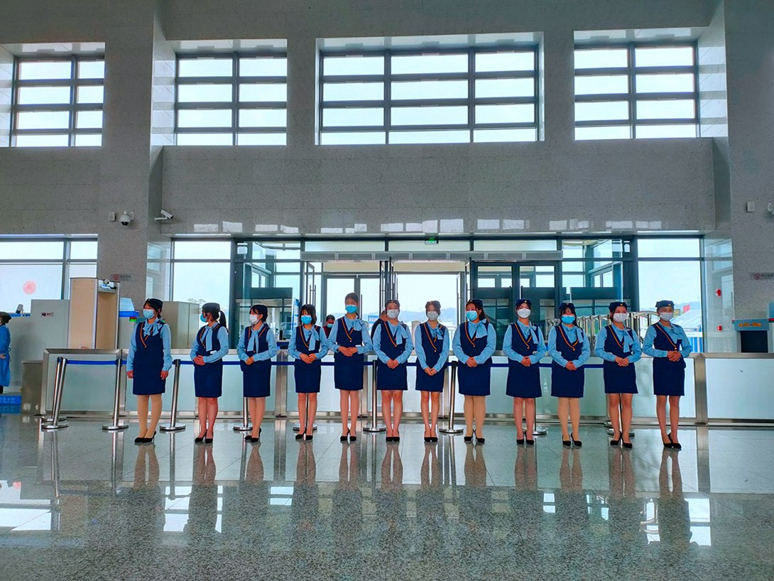 城市轨道交通运营服务专业学生走进朱砂古镇高铁站参观学习