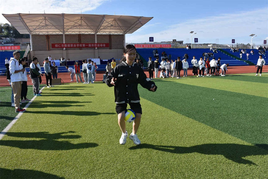 我校第一届田径运动会圆满落幕