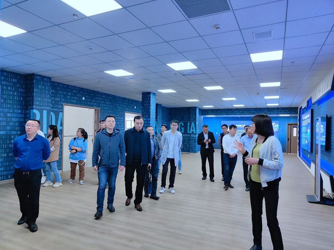 铜仁学院、铜仁职院、铜仁幼专指导帮扶专家组来我校指导工作