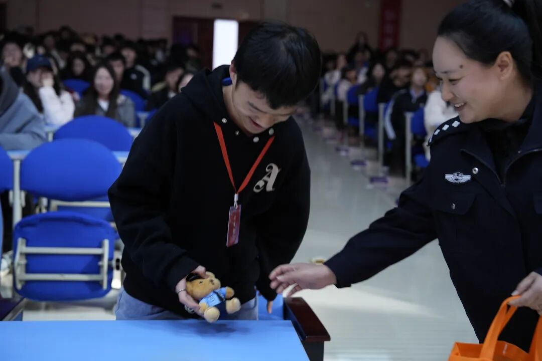 640 (2).jpg 640 (2).jpg