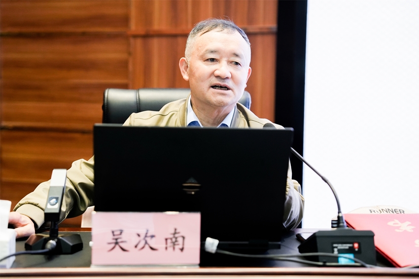 从经验到范式—吴次南教授受邀来我校开展高校教育教学实践经验分享讲座